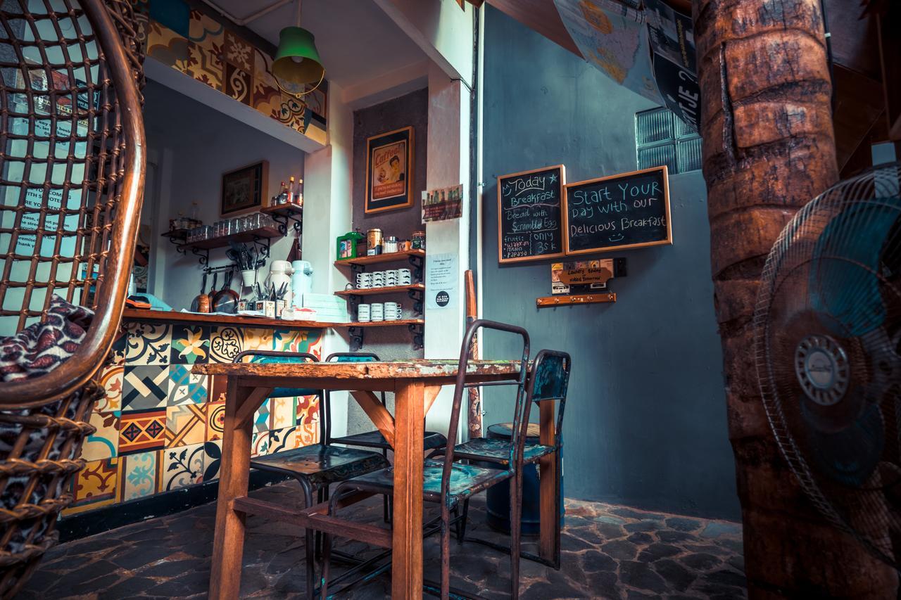 Good Karma Yogyakarta Hostel Exterior photo