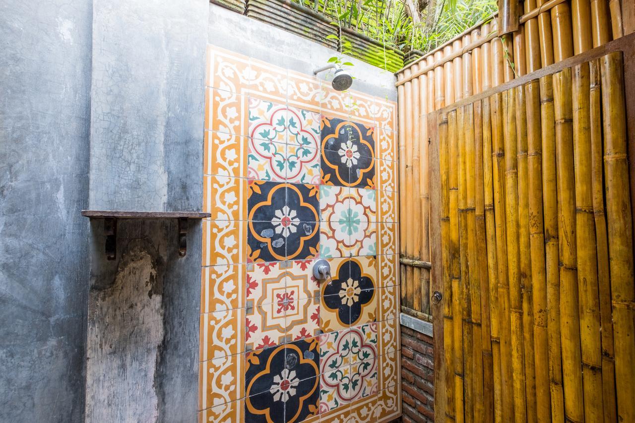 Good Karma Yogyakarta Hostel Exterior photo