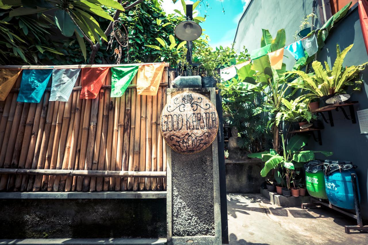 Good Karma Yogyakarta Hostel Exterior photo